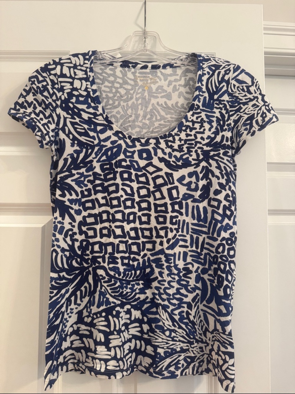 Lilly Pulitzer Navy & White Abstract Scoop Neck Tee